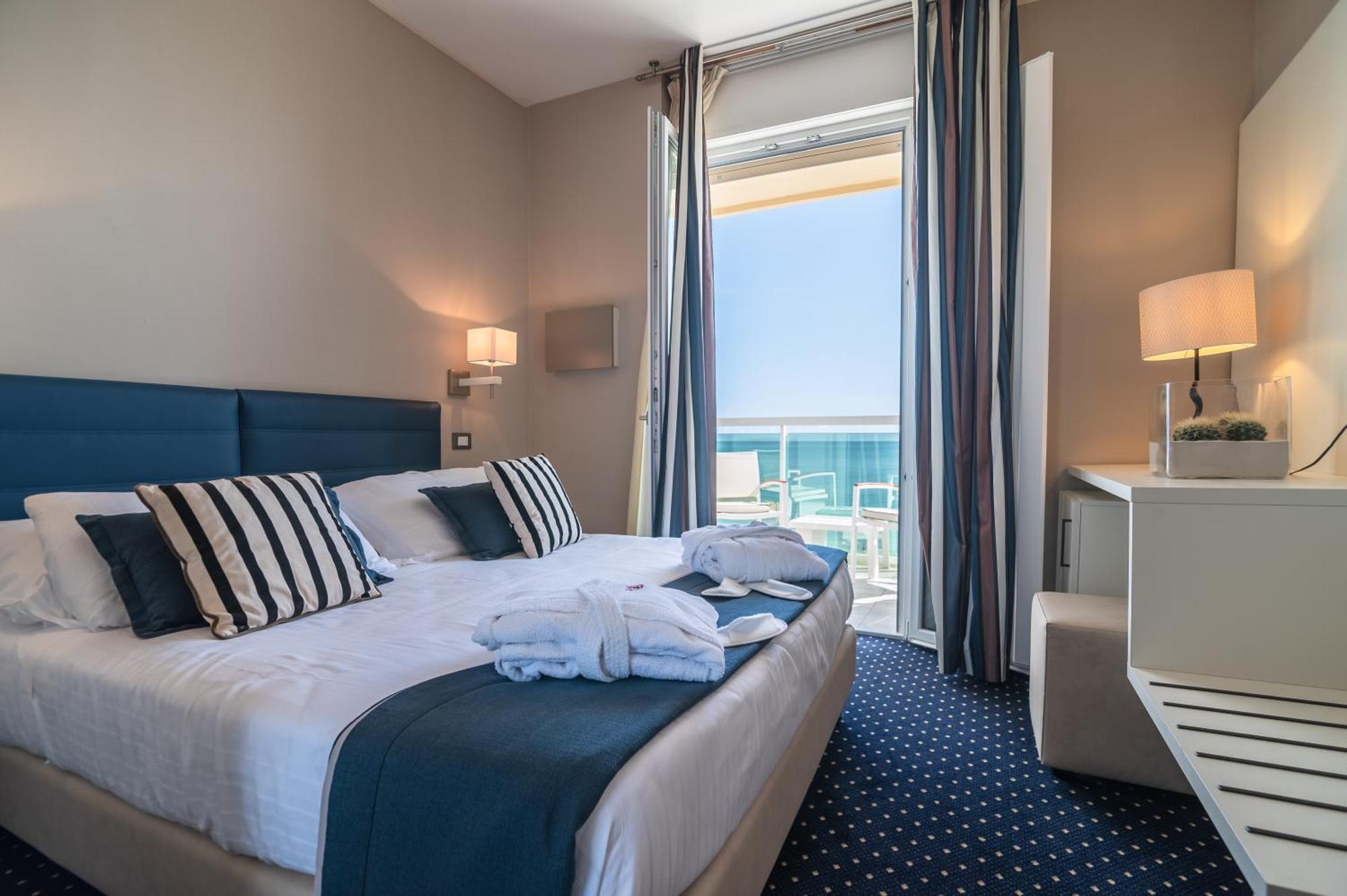 Hotel Anthony Lido di Jesolo Exterior photo